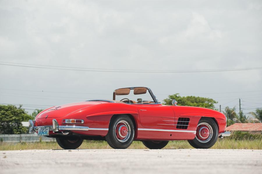  Mercedes-Benz 300 SL Roadster 1957 года  (фото 7 из 89)